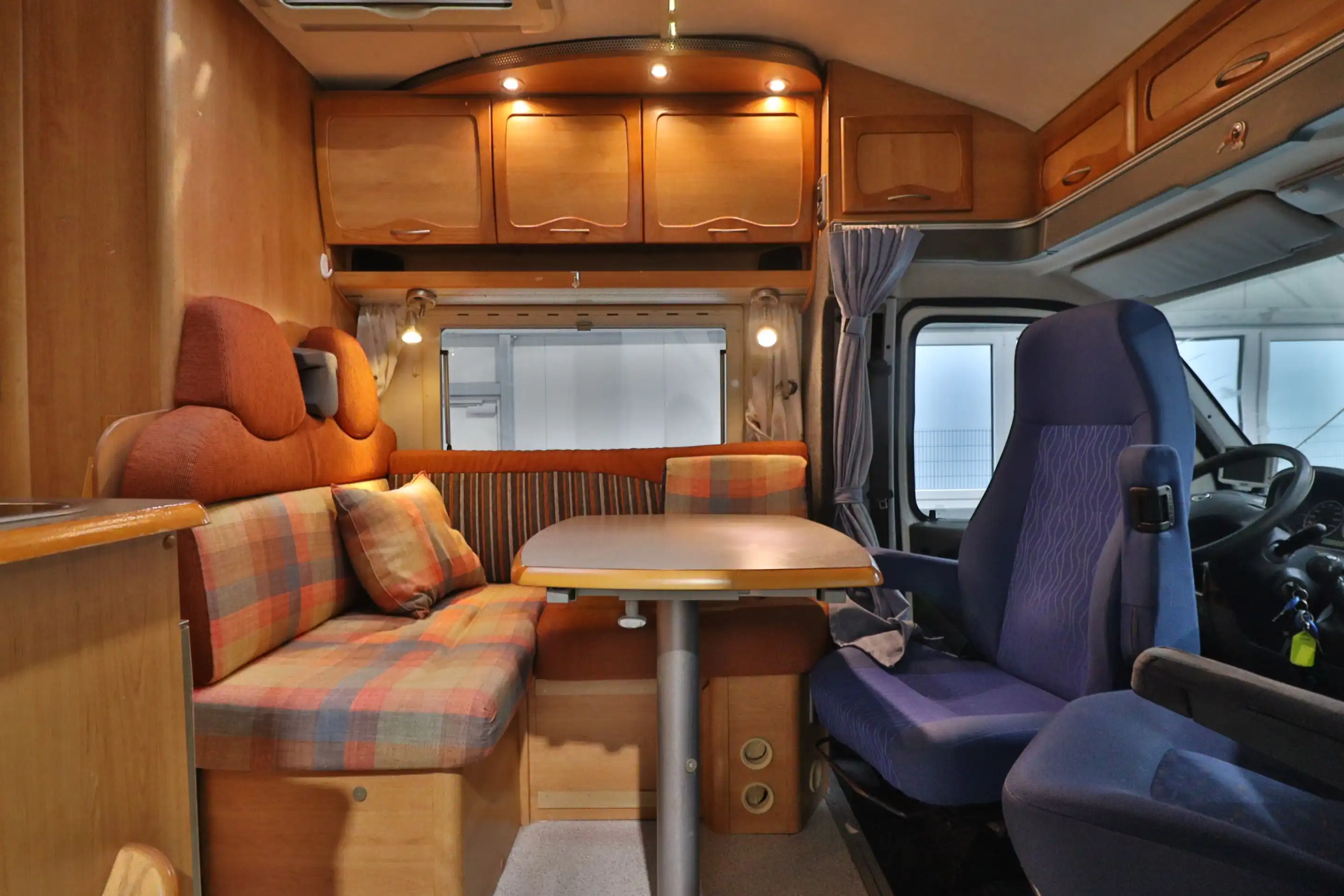 EURAMOBIL Contura 702 EB